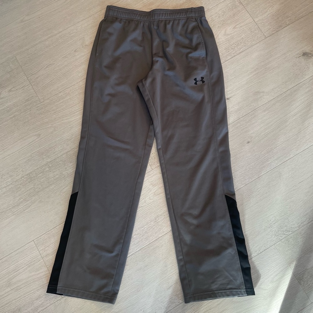 Under Armour Sweatpants-Gray with Black Lower Stripe (XL)
